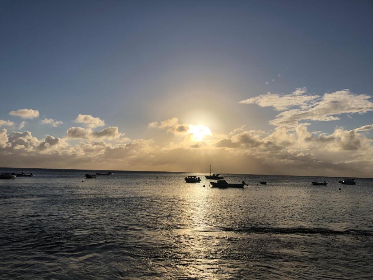 Marazul Dive Resort. 3 Bedroom Seafront House. Dive, Snorkel, Enjoy Amazing Sunsets Westpunt Bagian luar foto
