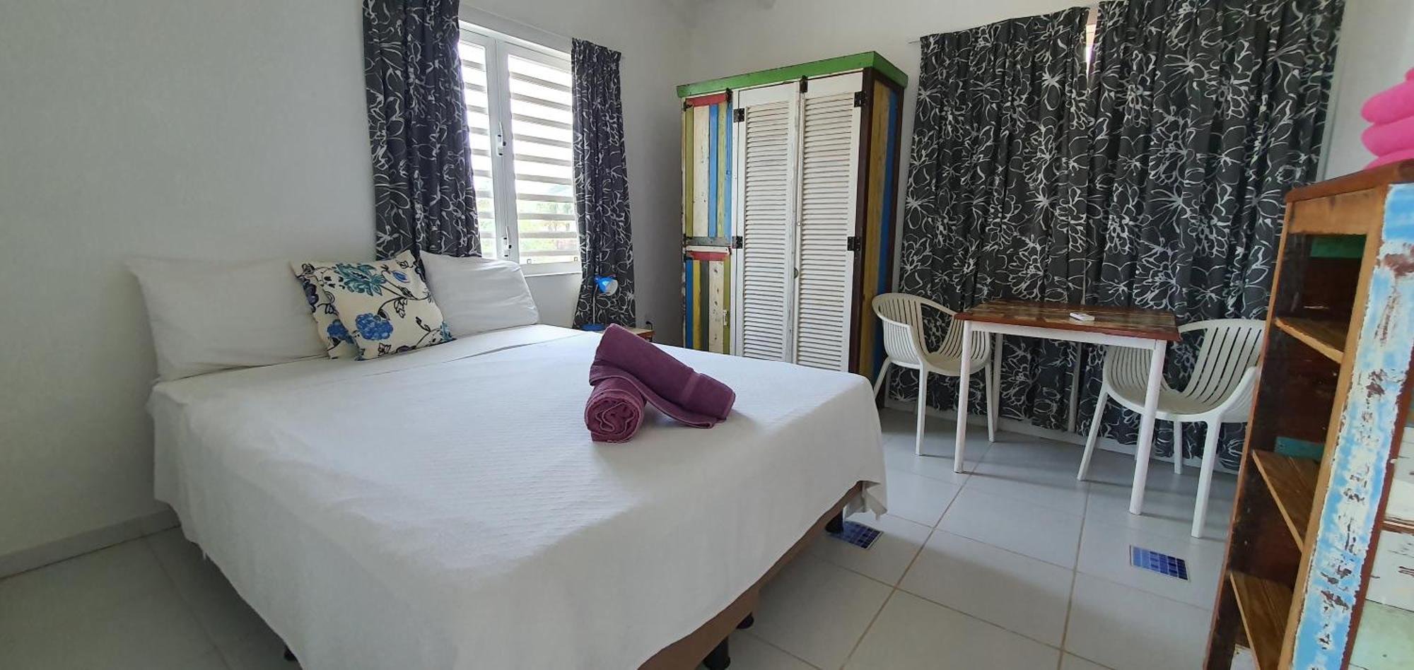 Marazul Dive Resort. 3 Bedroom Seafront House. Dive, Snorkel, Enjoy Amazing Sunsets Westpunt Bagian luar foto